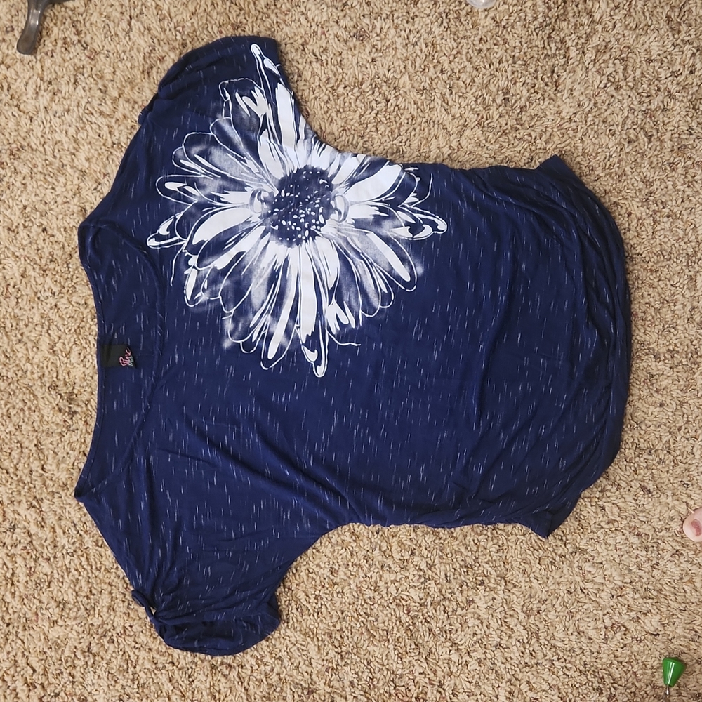 Maternity tee